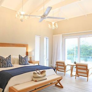 Deluxe Suite Mountian View
